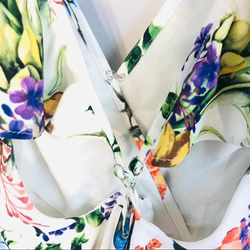 Do + Be Floral Ruffled Romper - Picture 6 of 7
